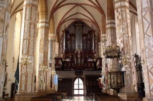 Wnętrze bazyliki Św. Andrzeja Apostoła w Olkuszu  » Click to zoom ->