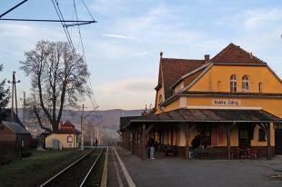 Stacja kolejowa w Rabce  » Click to zoom ->