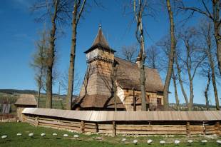 Kościół pw. św. Michała Archanioła w Dębnie Podhalańskim Fot. www.drewniana.malopolska.pl  » Click to zoom ->