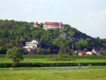 Zamek w Przegorzałach – wyśmienita kuchnia z widokiem na Wisłę